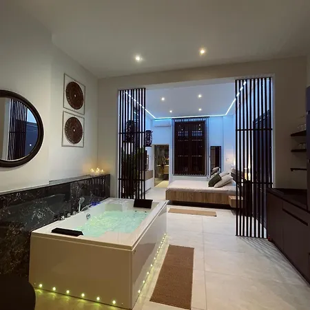 Charnel - Bora Bora 3* Luik